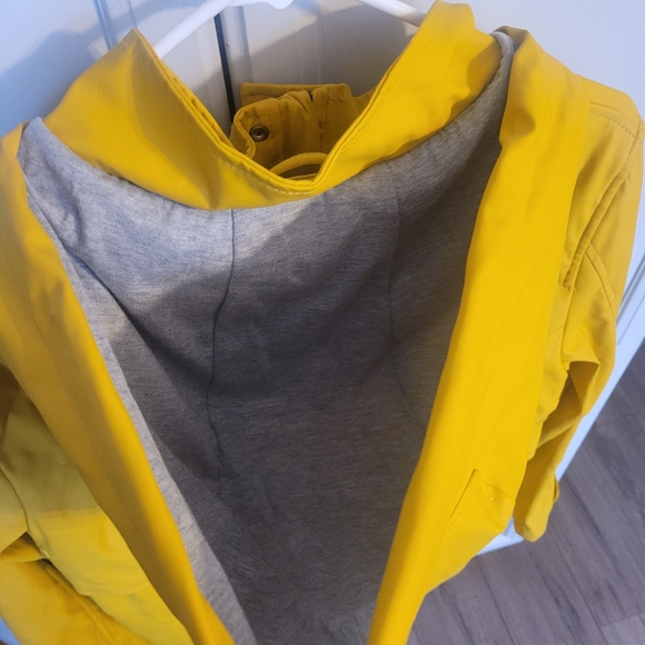 Zara yellow lined jacket sz xs fits larger - Picture 10 of 13